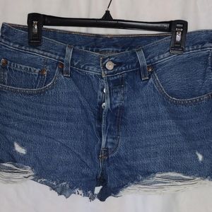 Levi's 501 distressed raw hem, button fly jean shorts size 31